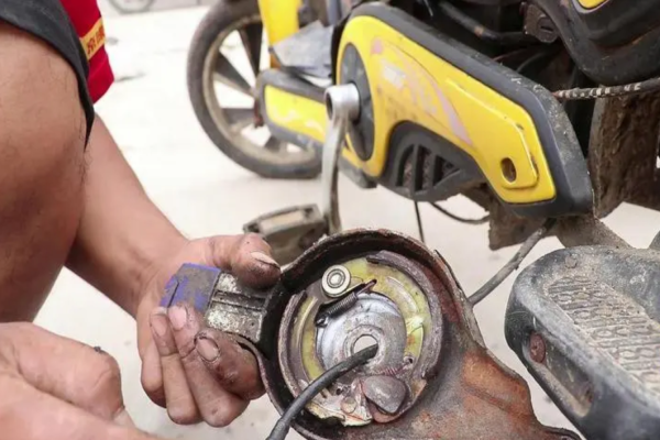 威海市电动车刹车故障